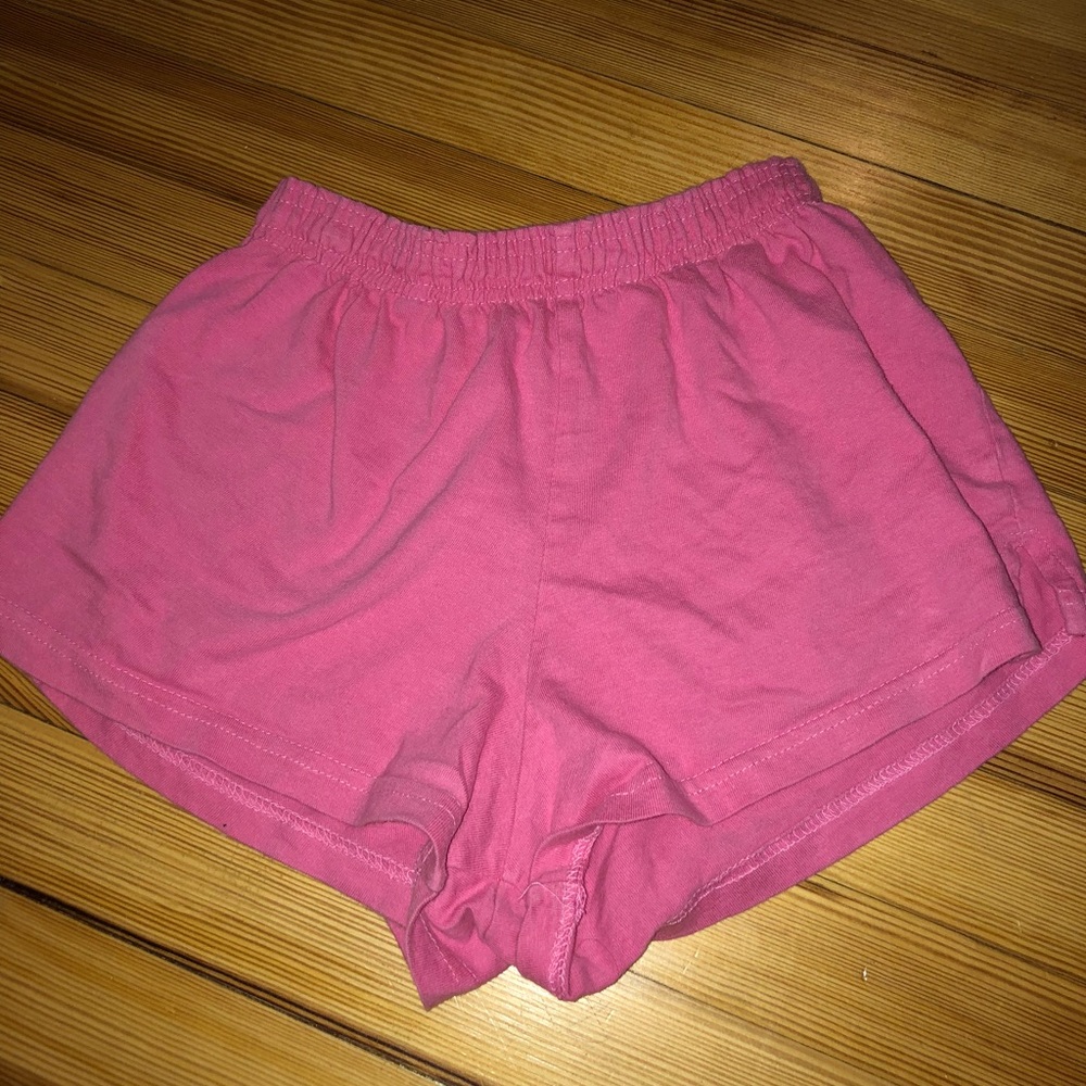 pink shorts